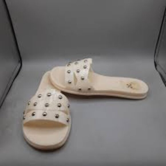 11 - New in Box Vince Camuto Emelon Studded Jelly Slides - Picture 4 of 5